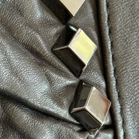 TREESJE - Picture 13 of 13